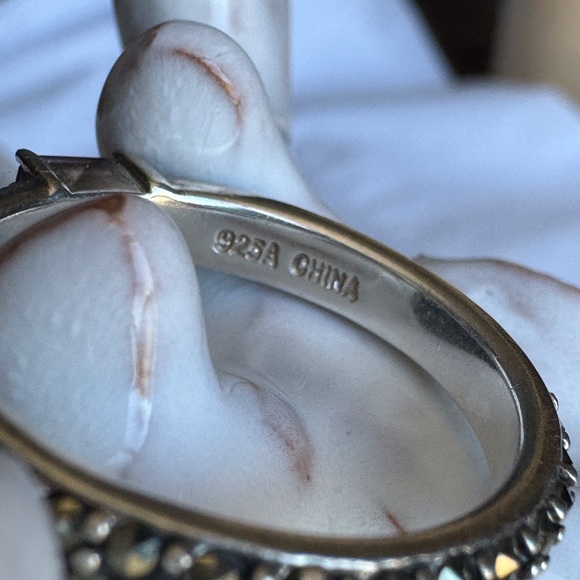 Marcasite Amethyst Pave Ring 925SS - Picture 8 of 9